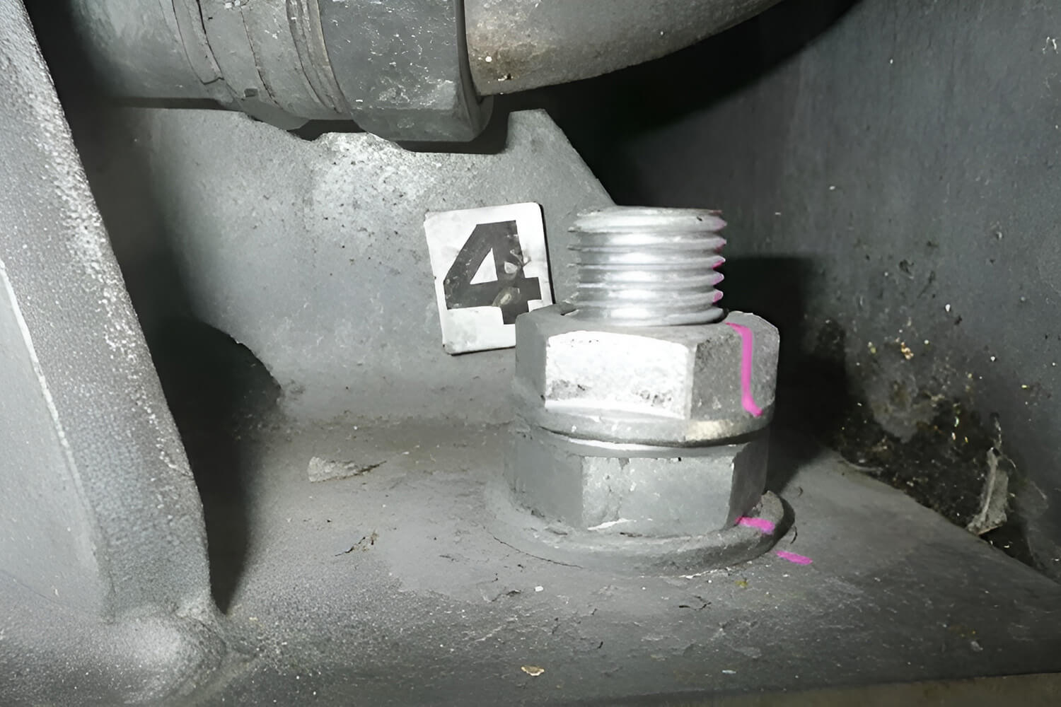 why-do-bolts-loosen-causes-risks-and-how-to-prevent-it-in-industrial-applications-cover-2 Hardlock Nut Application